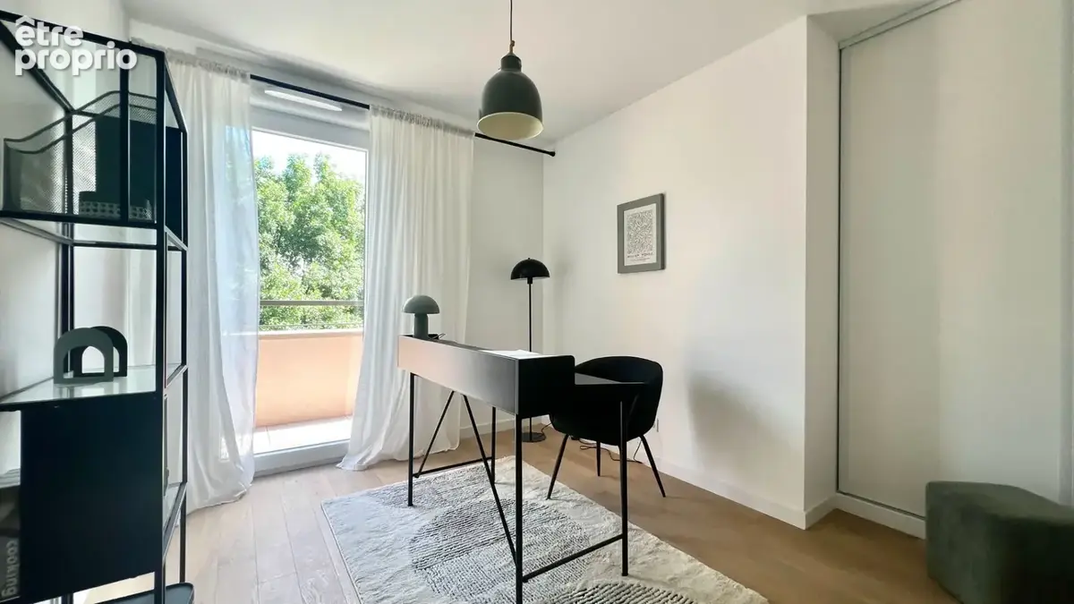 Appartement T4 Duplex - 125m2 - Côte Pavée - photo 8