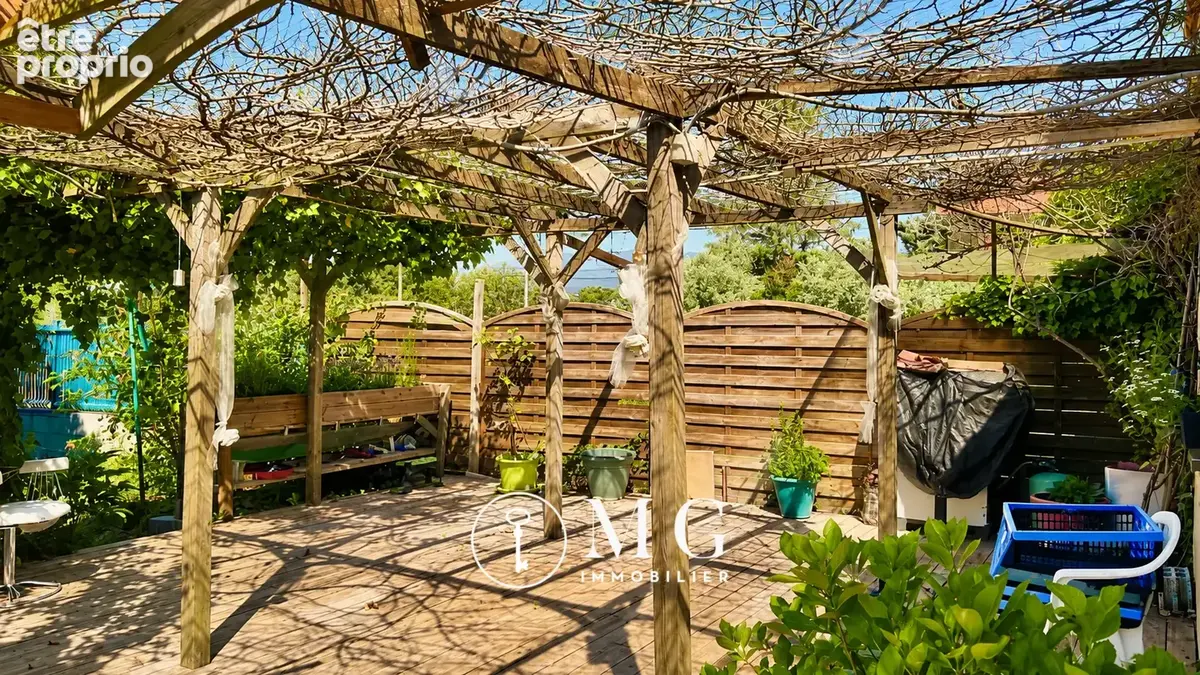 Maison de plain-pied 147 m2 avec vérandas et terrain de 1004 m2 - photo 3