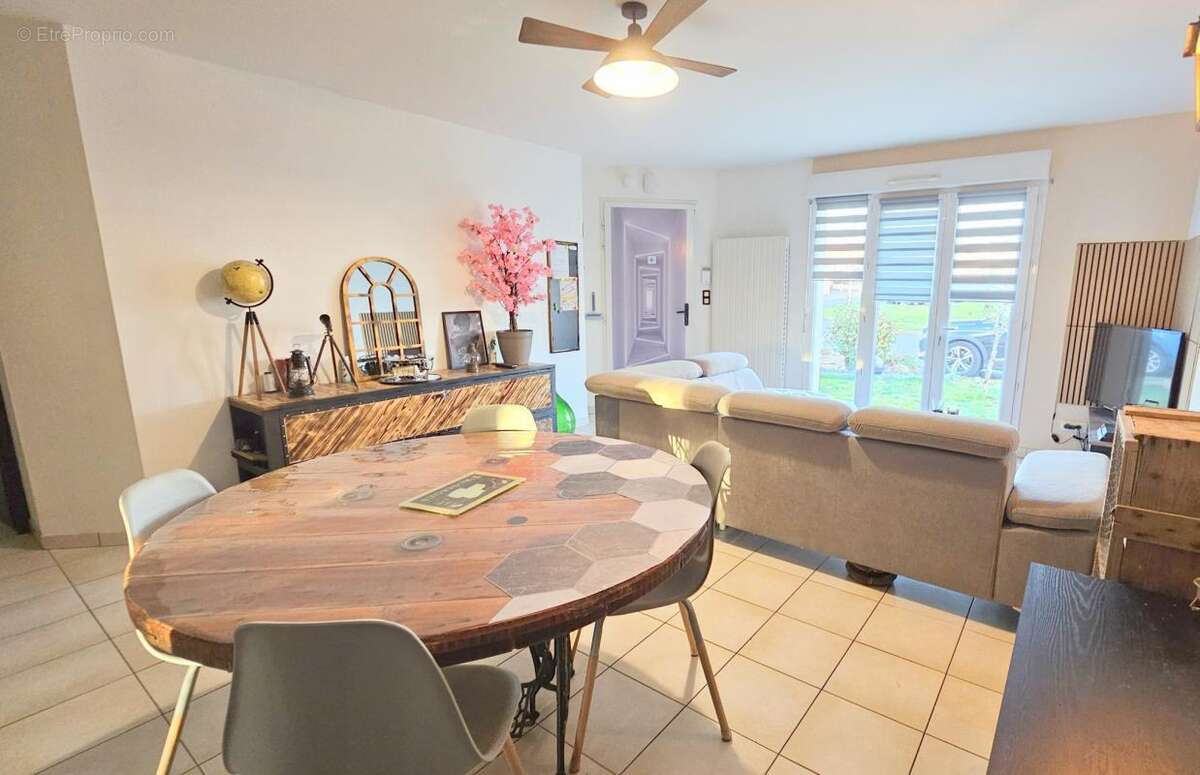 Maison à MAULEVRIER