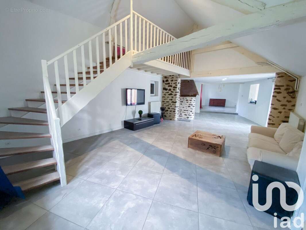 Photo 3 - Maison à CHEZY-SUR-MARNE