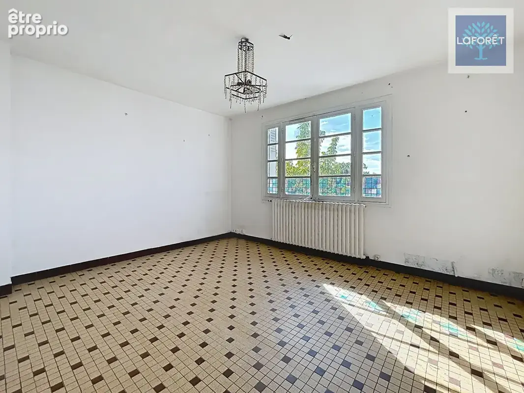 Maison 3 chambres avec jardin de 686 m² et garage - photo 5