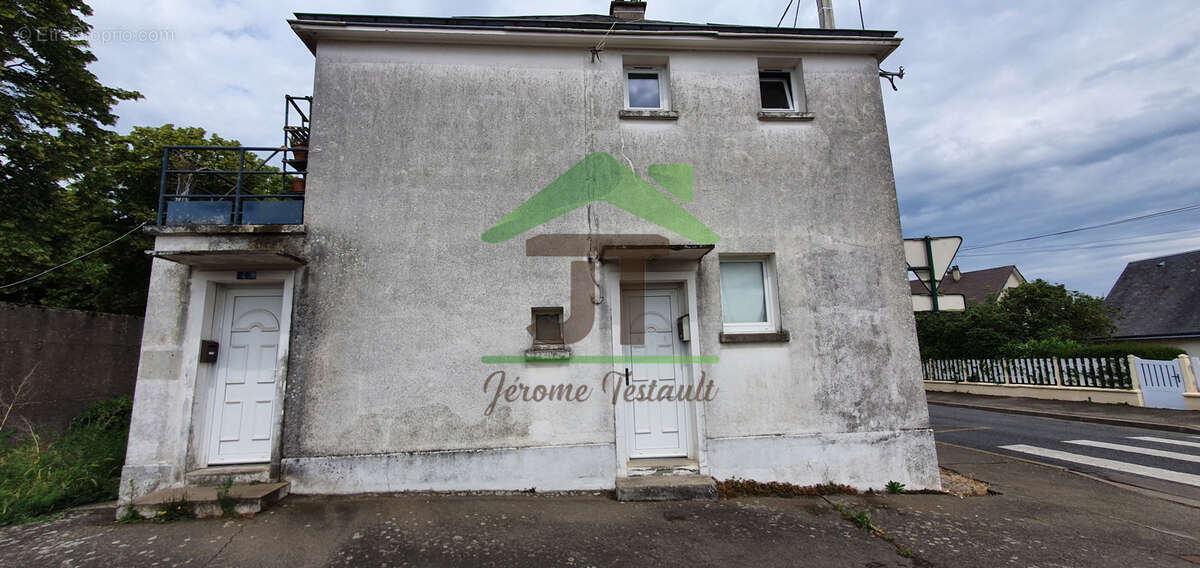 À Châteaudun, immeuble avec 2 logements 56000 € - photo 2