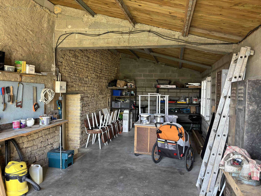 Maison à CHAILLE-LES-MARAIS