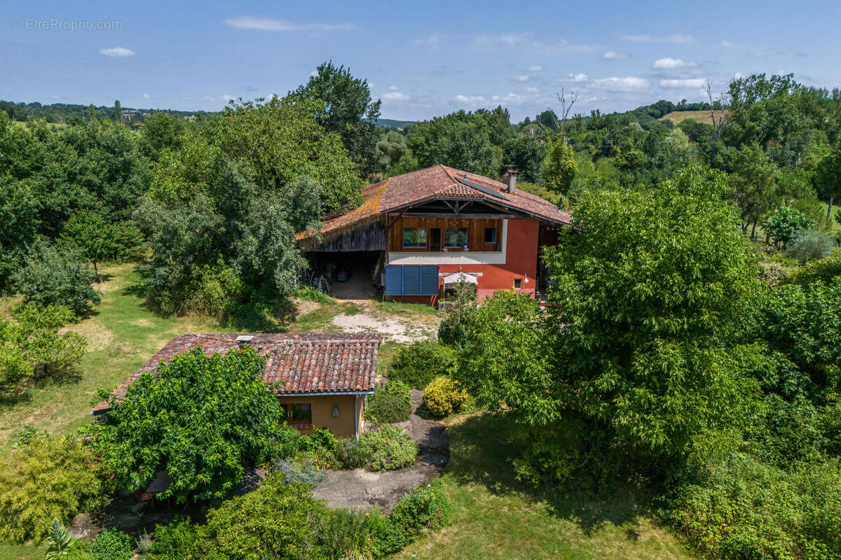 Propriété de campagne avec gîte et piscine - photo 6