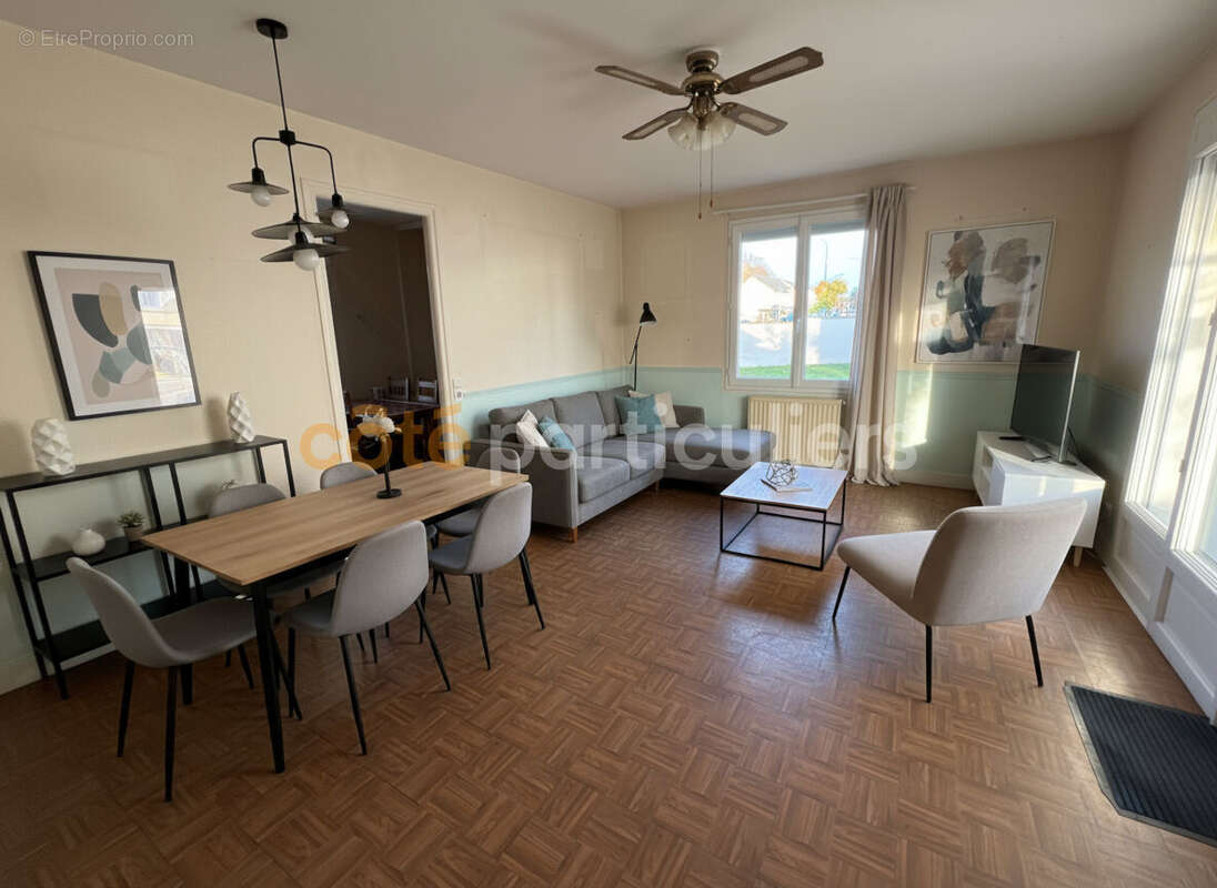 Maison à SAINT-SEBASTIEN-DE-MORSENT