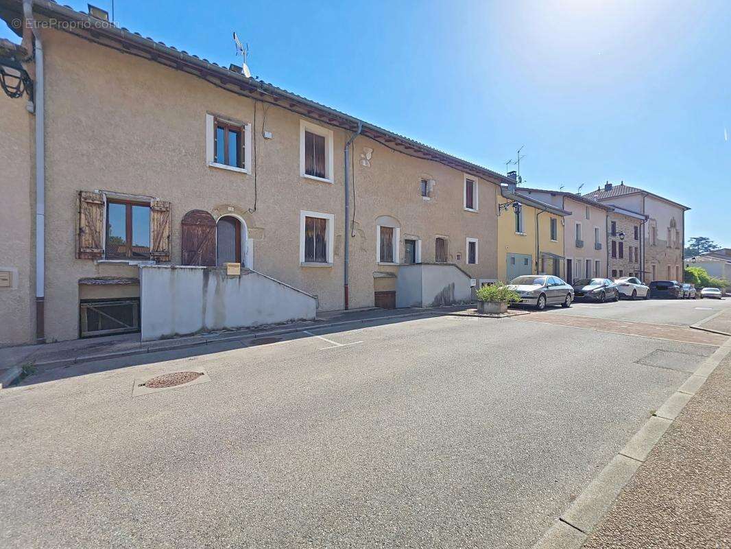 Maison à SAINT-GEORGES-D'ESPERANCHE