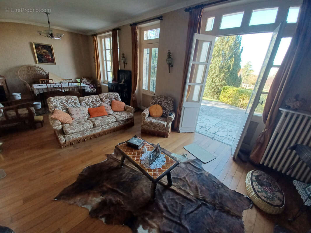 Maison à LA CHARITE-SUR-LOIRE