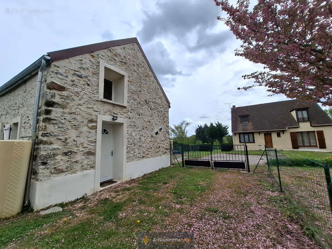 Maison à JOUY-SUR-MORIN