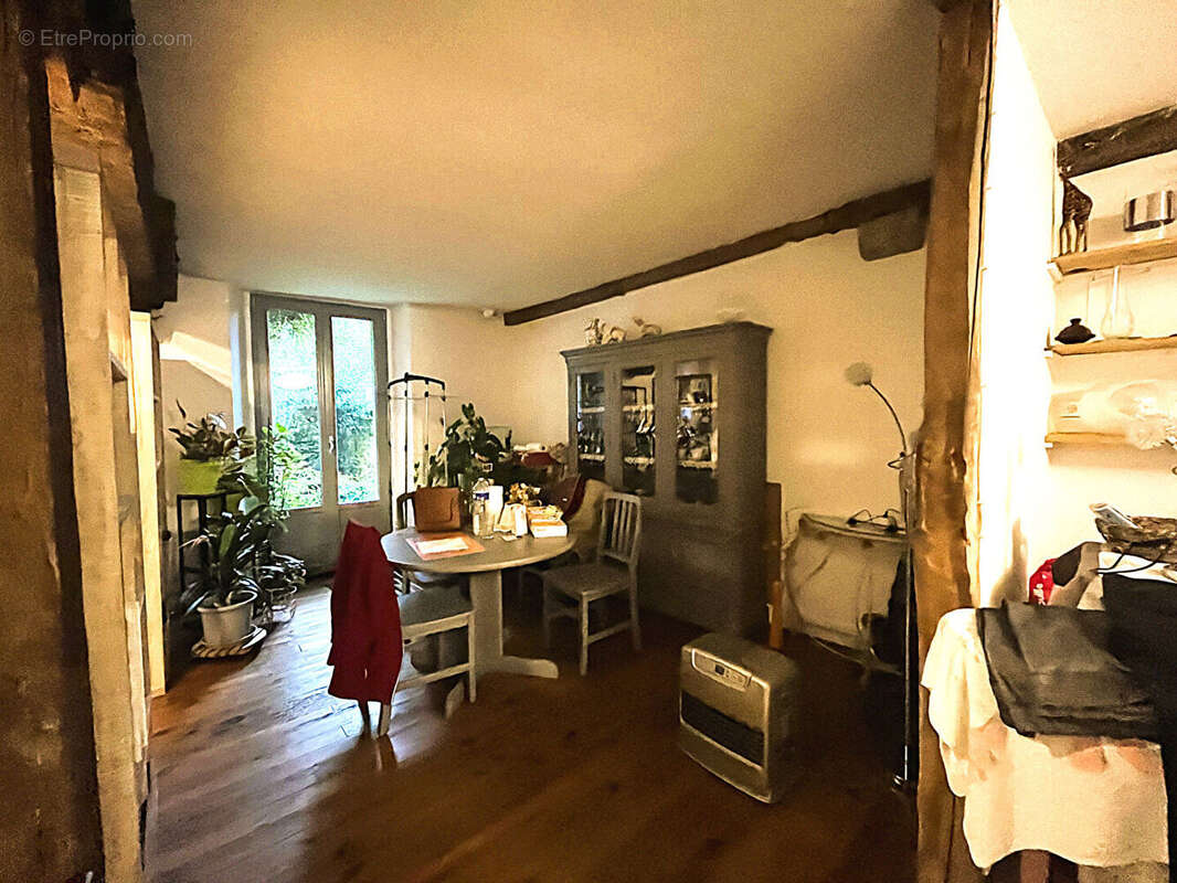 Appartement à FERRIERES-EN-GATINAIS