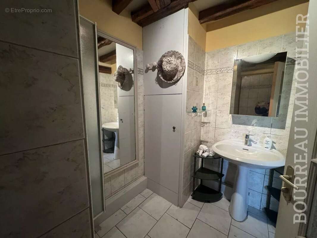 Maison à CHASSY