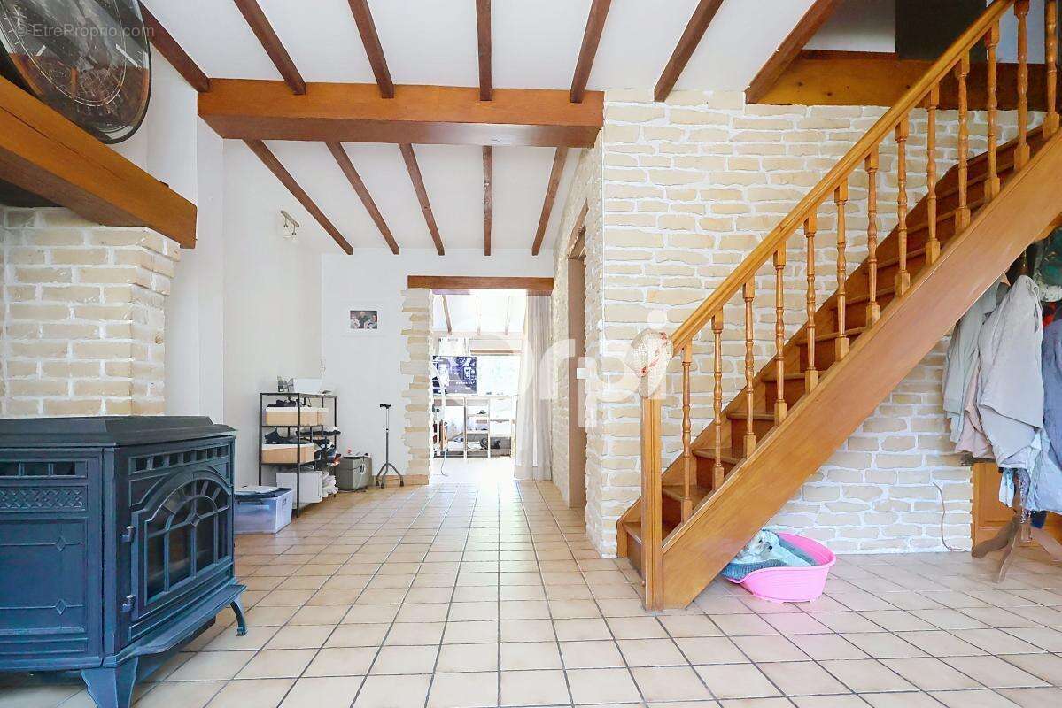 Maison semi individuelle de semi plain pied, 3 chambres, jardin et dépendances à KILLEM (59122) - photo 8