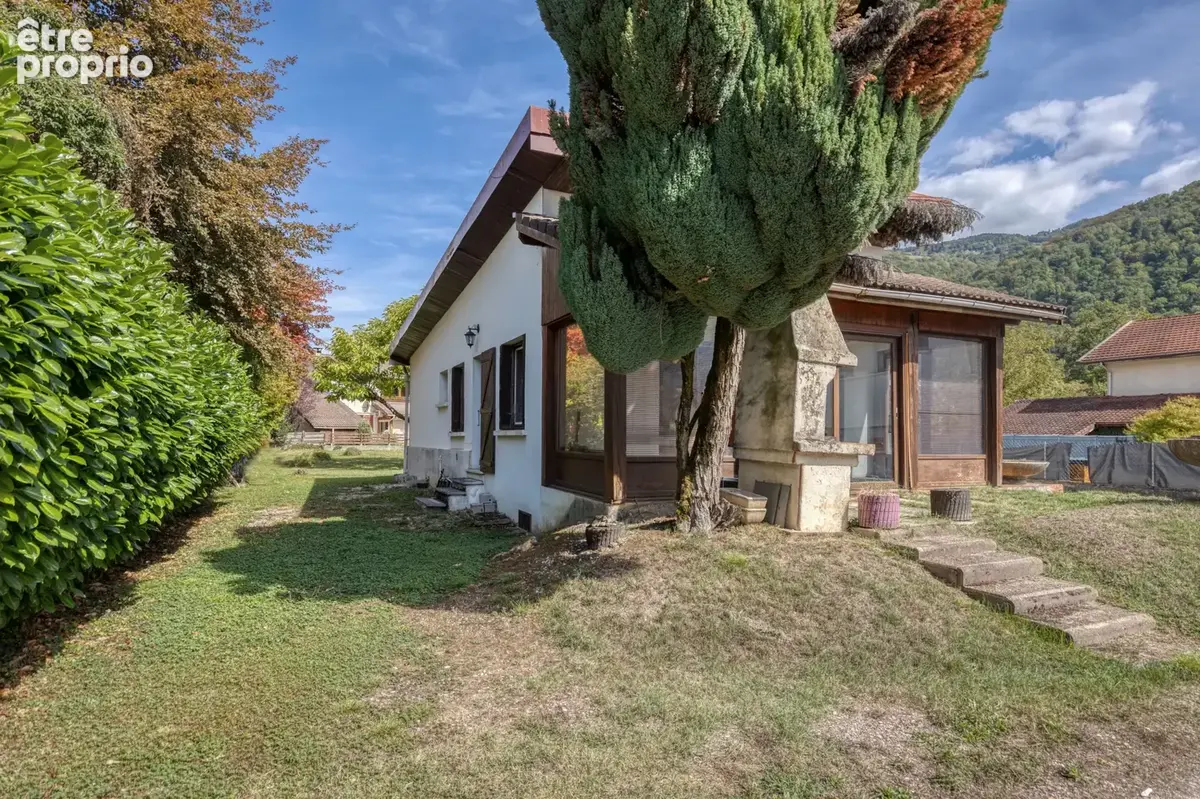 Le versoud   maison de plain-pied avec terrain plat, piscinable et fort potentiel d’évolution - photo 2