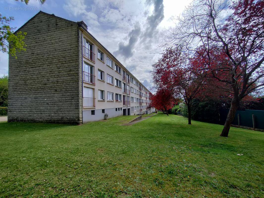 Appartement à LAMORLAYE
