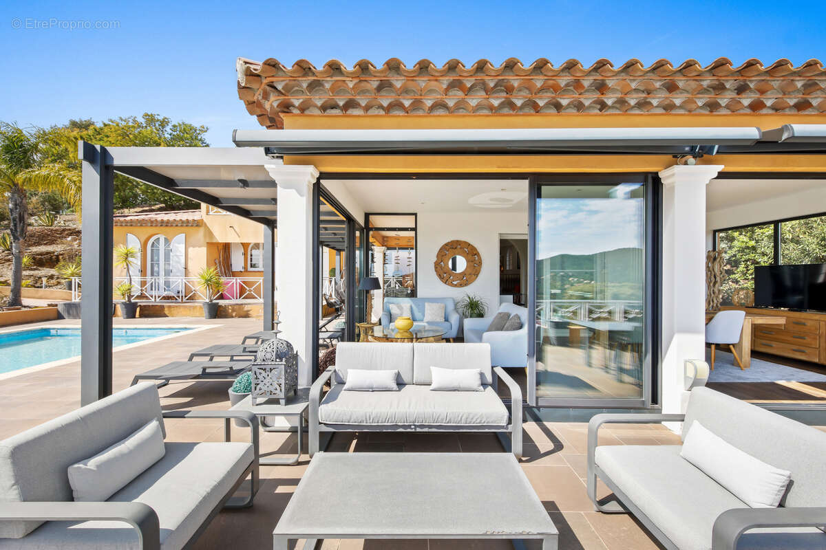 Maison à LA LONDE-LES-MAURES