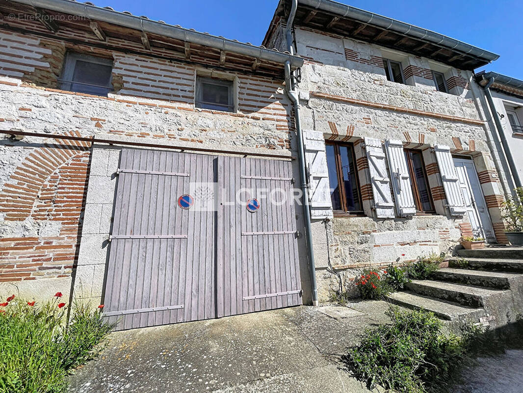 Maison à CAUMONT