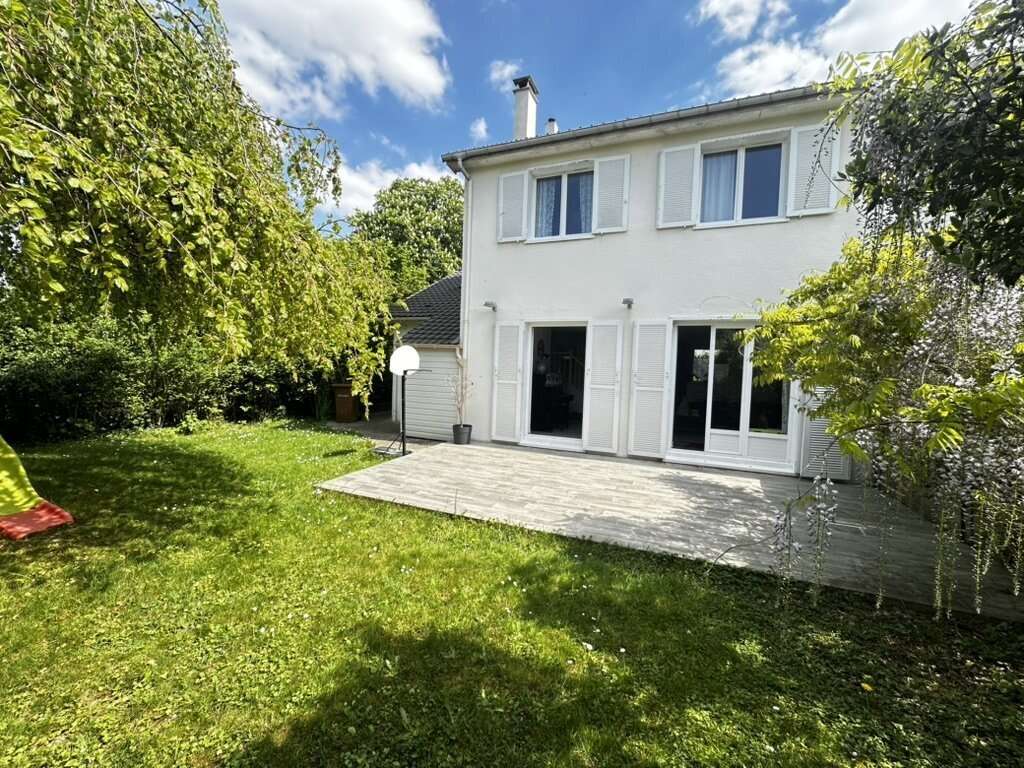 Maison à BUC