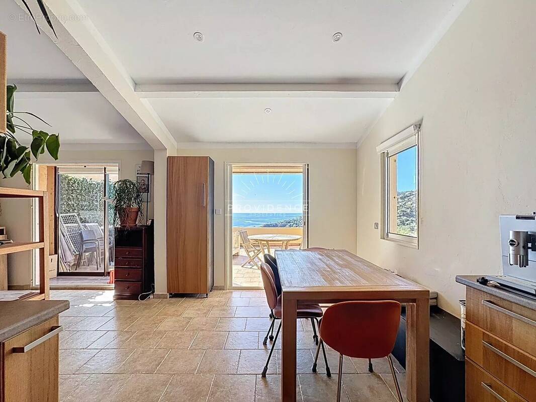 Appartement à THEOULE-SUR-MER