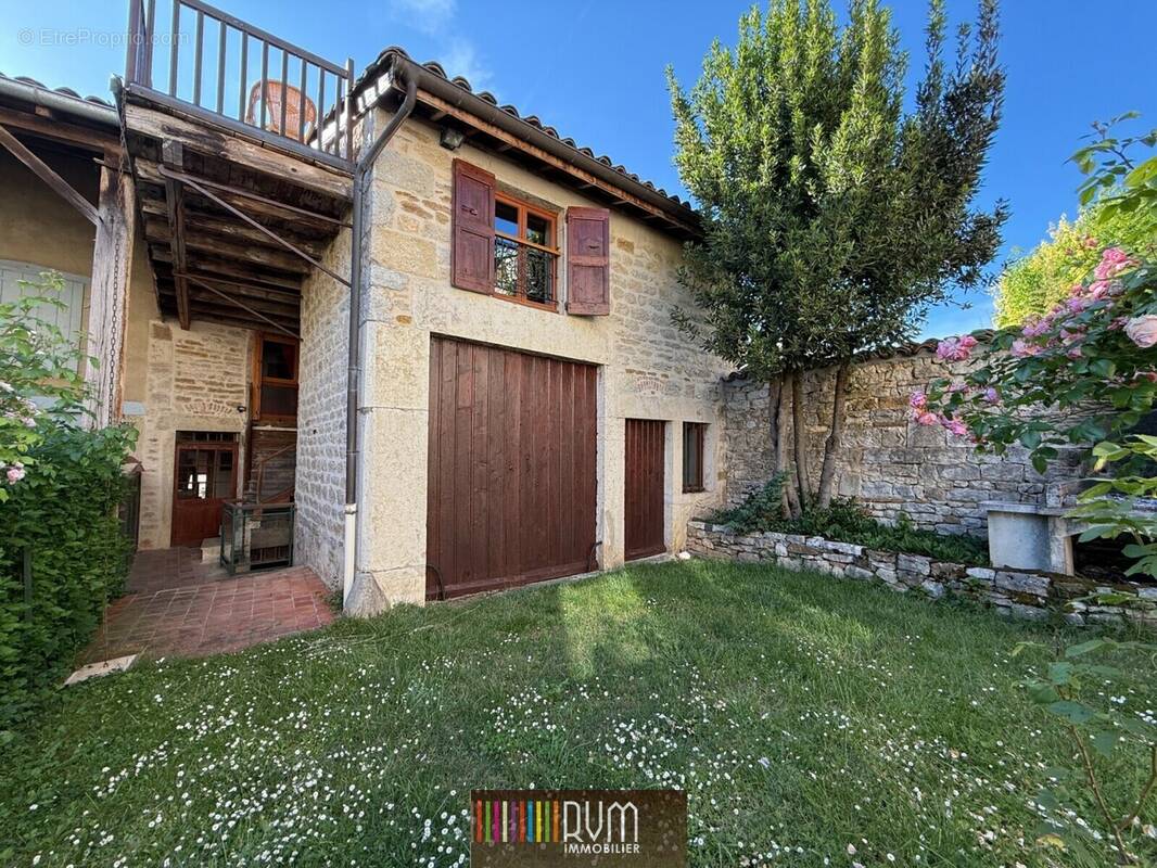 Maison à PRESSIAT
