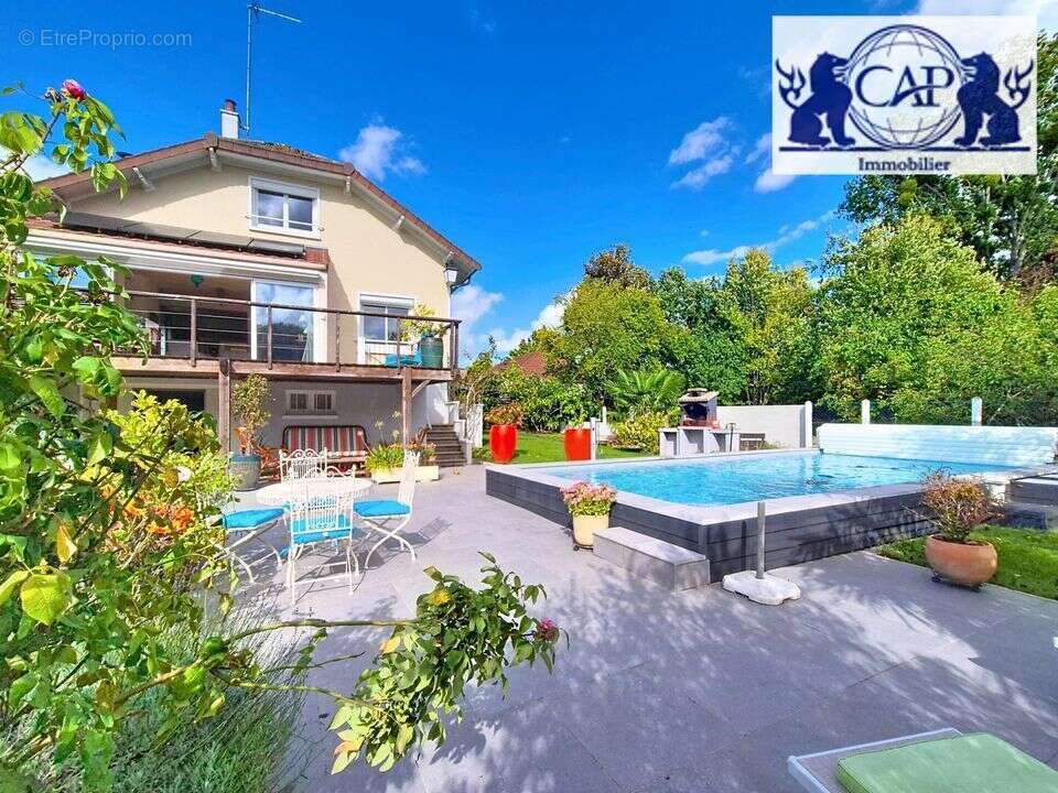 Maison à COURLON-SUR-YONNE