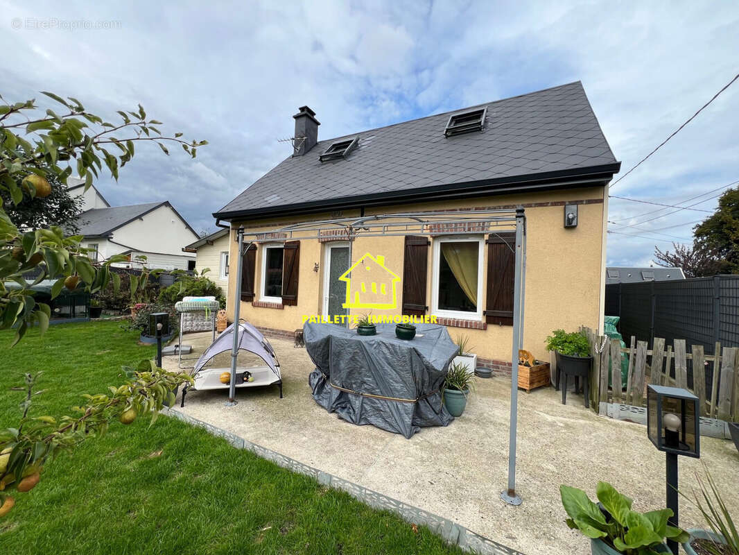 Maison à SAINT-ROMAIN-DE-COLBOSC