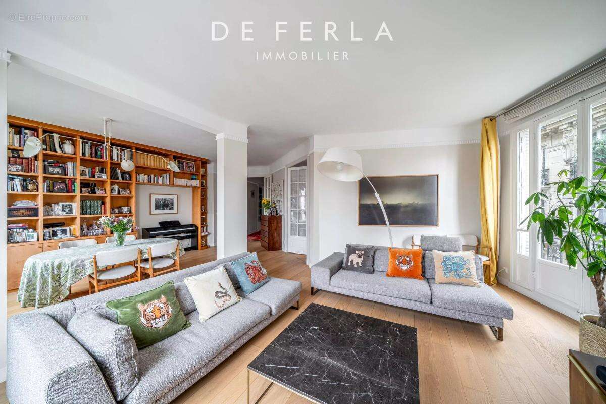 Appartement à PARIS-6E