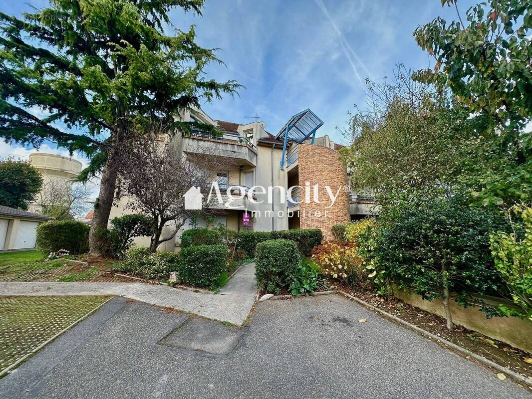 Copropriété - Appartement à TORCY