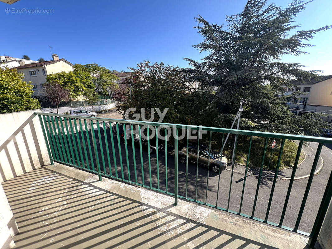 Appartement à VERRIERES-LE-BUISSON