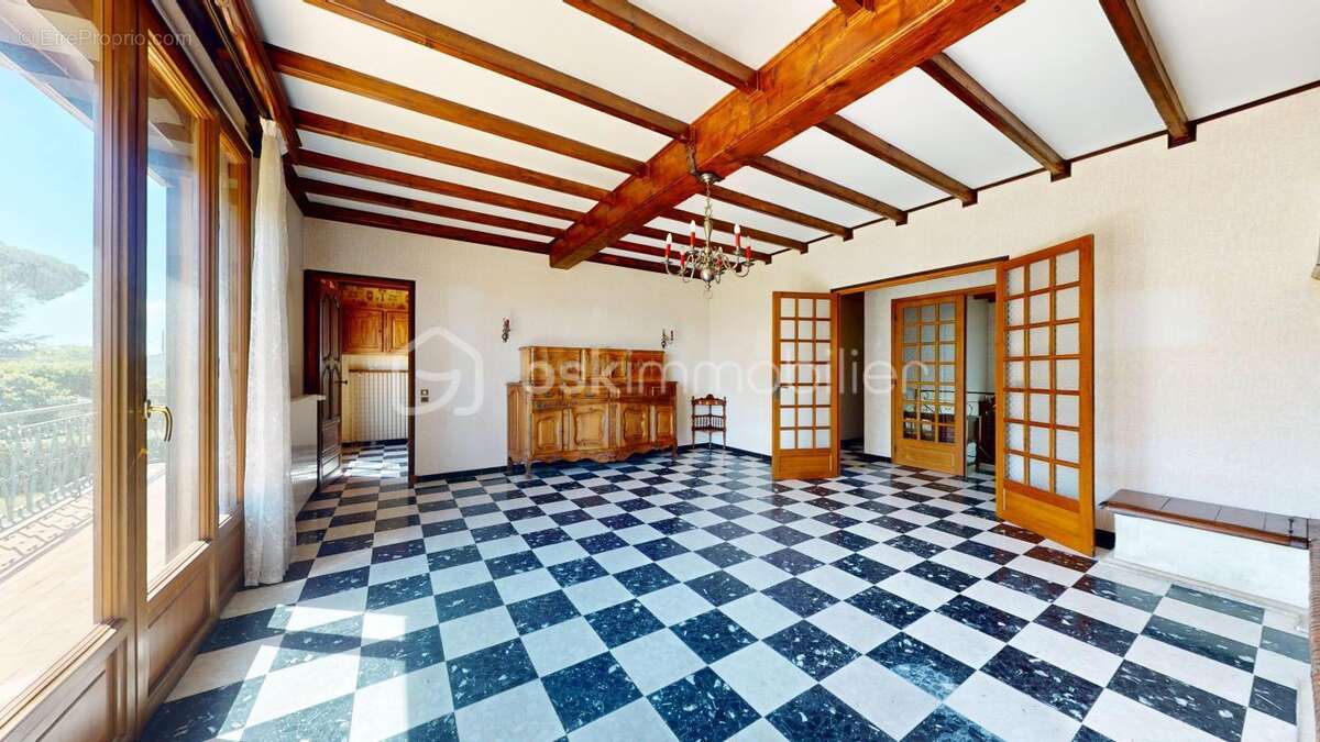 Grande maison divisée en deux logements ou logement + activité pro - photo 6