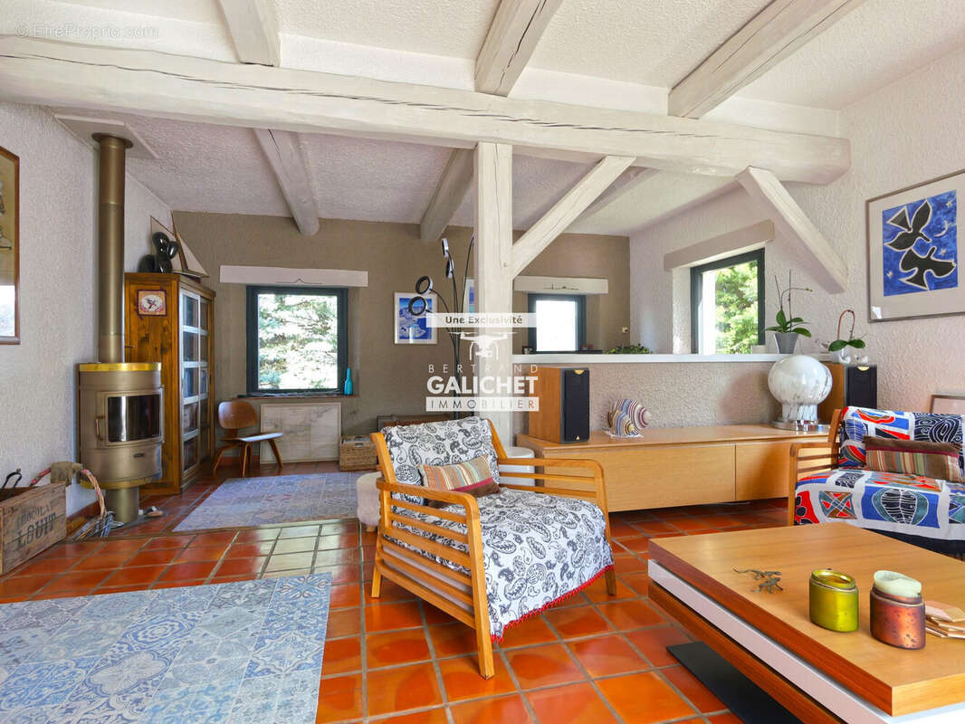 Maison à LA BATIE-VIEILLE