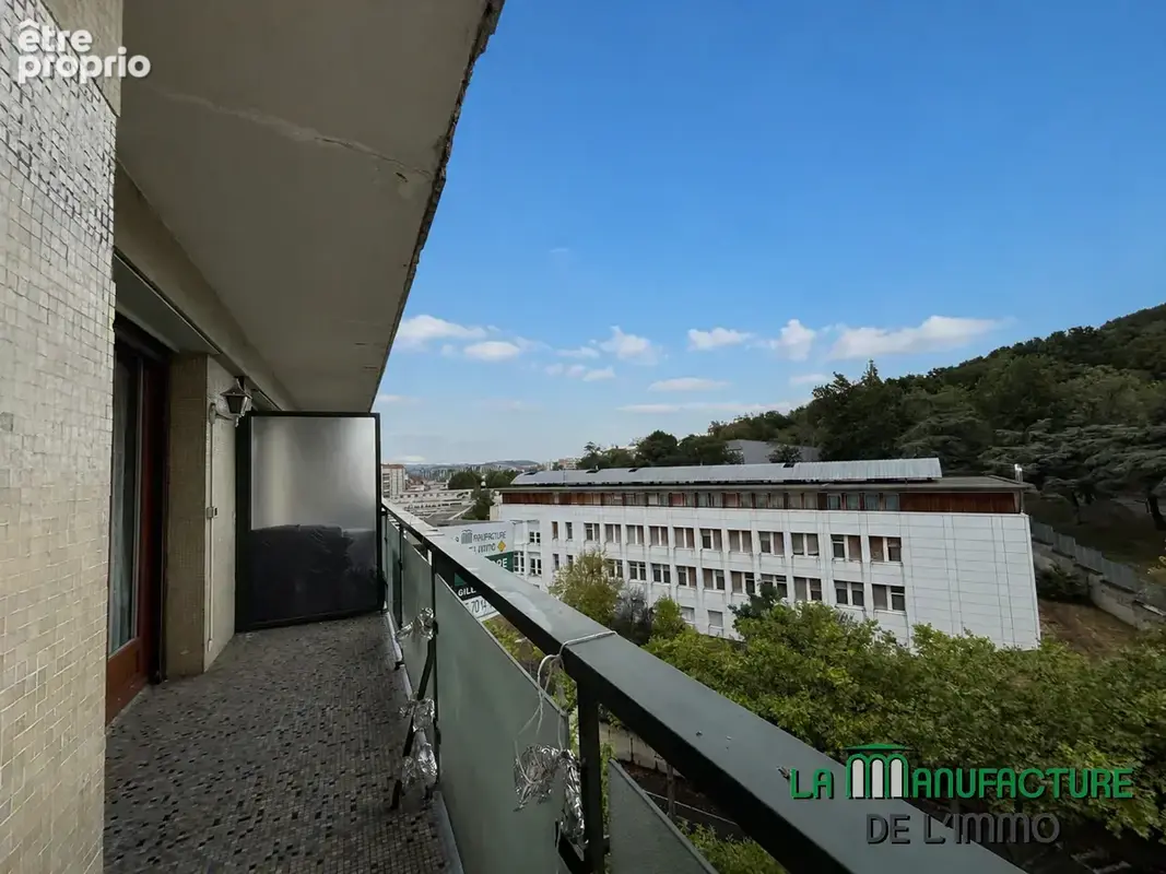 Saint etienne cours gustave nadaud - proche chavanelle - apartement t4 91,03m2 avec 2 grands balcons et cave - photo 2