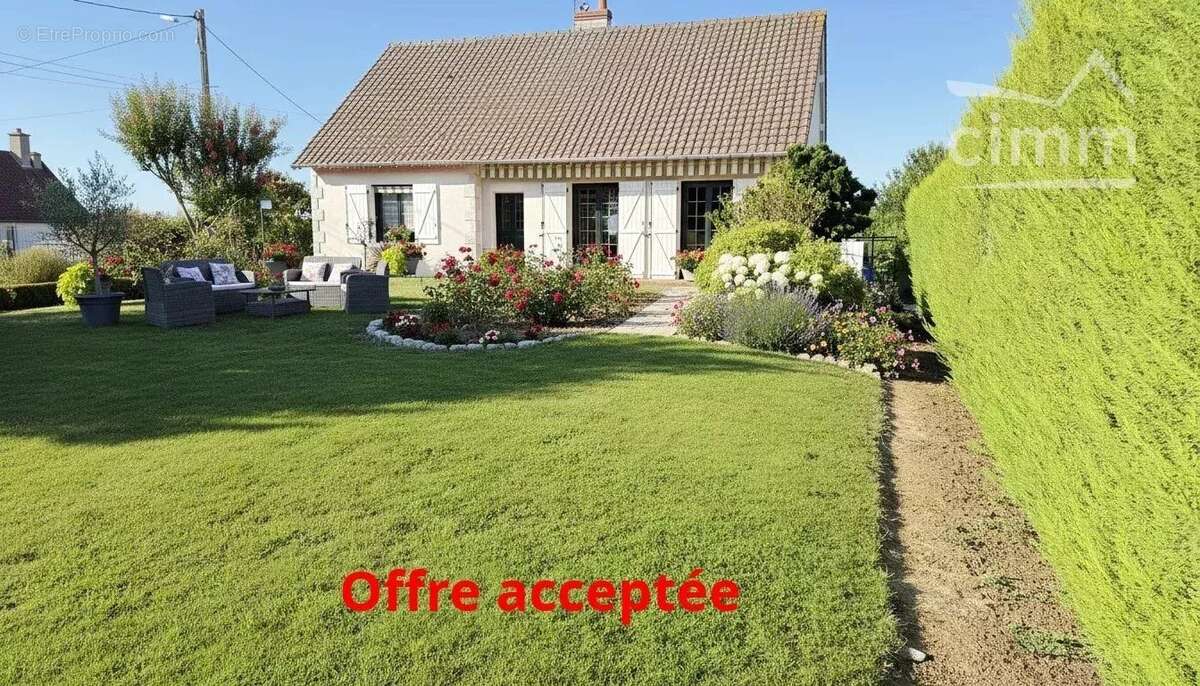 Maison à LA CHAPELLE-VENDOMOISE