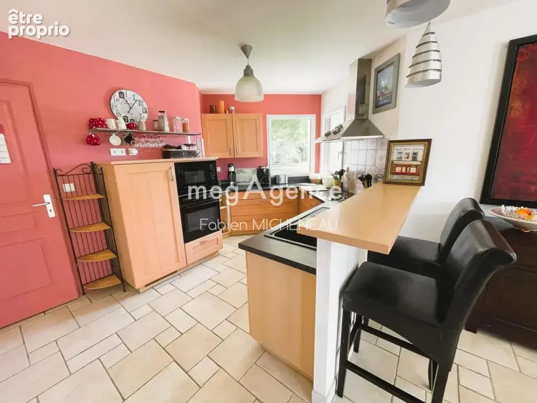 Maison avec piscine 8 pièces 146 m² La Séguinière - photo 6
