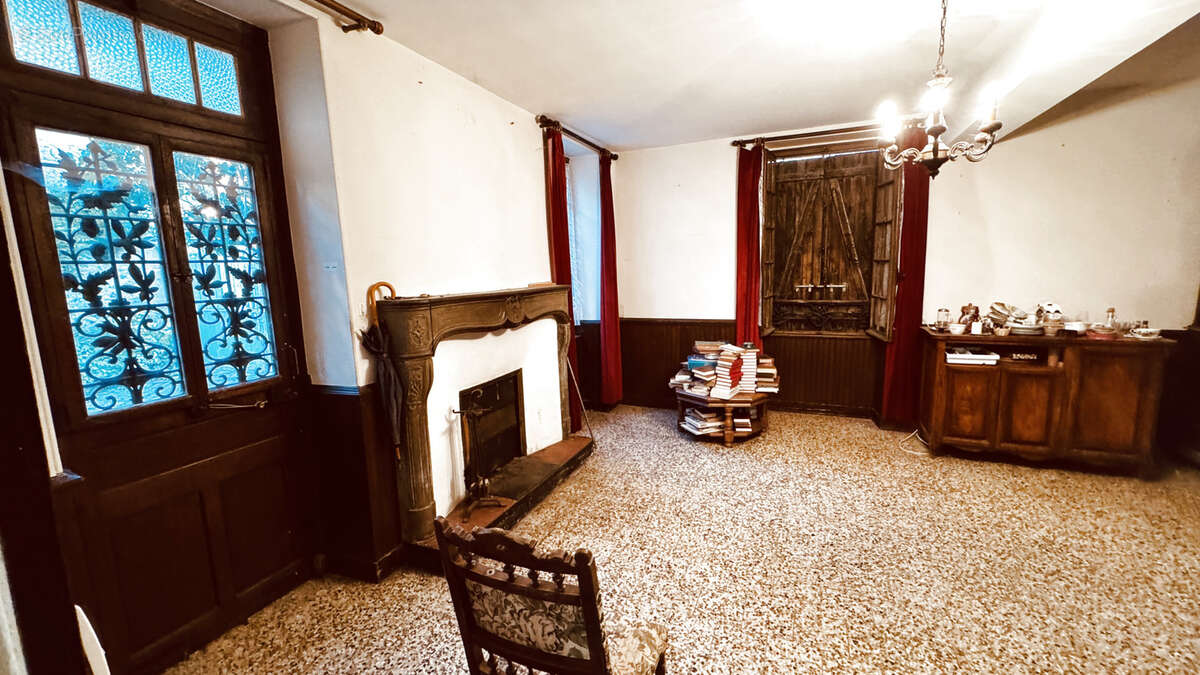 Vente en Exclusivité à Pontaubert - Charmante Maison de caractère avec jardin de 1467 m2 au prix de 235 400 €. - photo 7
