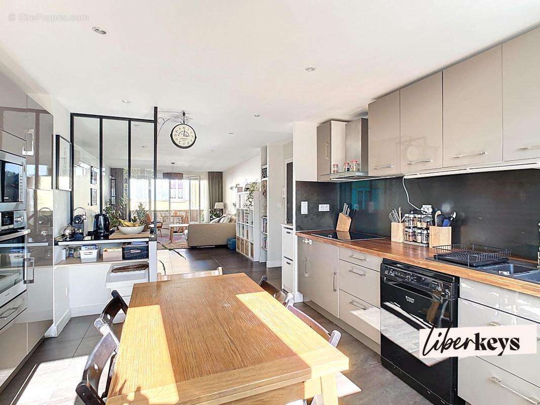 Appartement à FONTAINES-SUR-SAONE