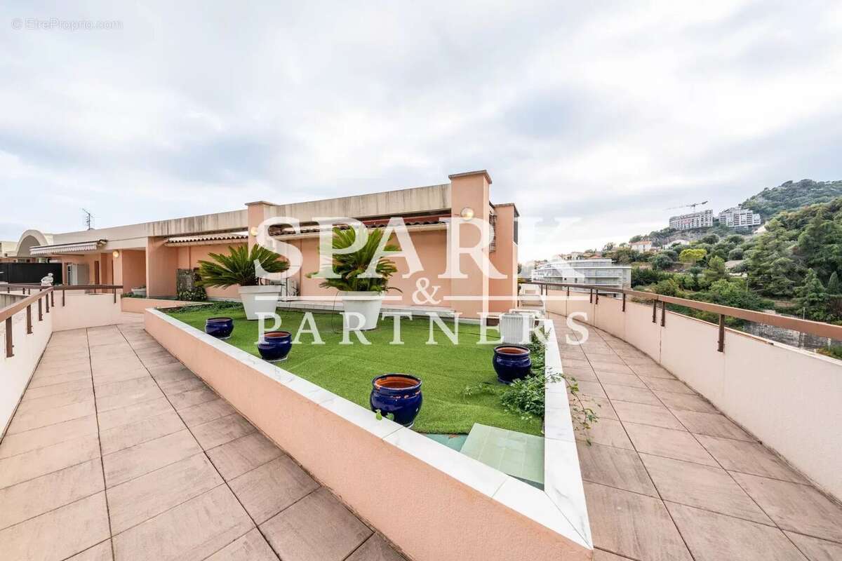 Appartement à BEAUSOLEIL