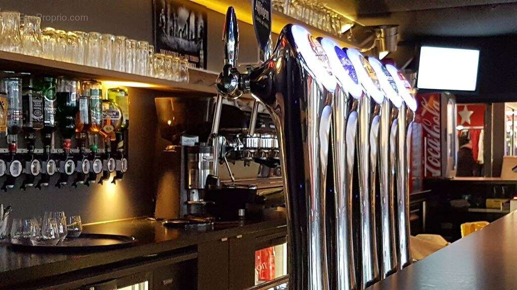 Commerce à LACROIX-SAINT-OUEN