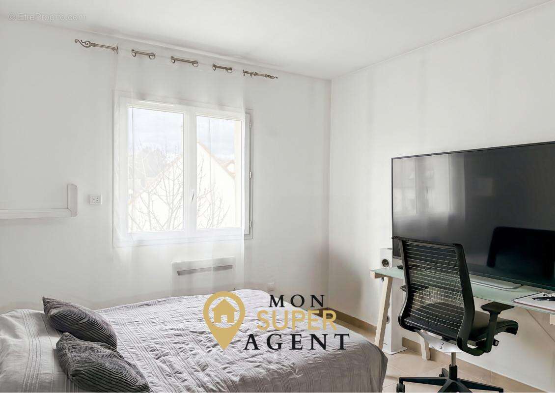 Maison à VERT-SAINT-DENIS