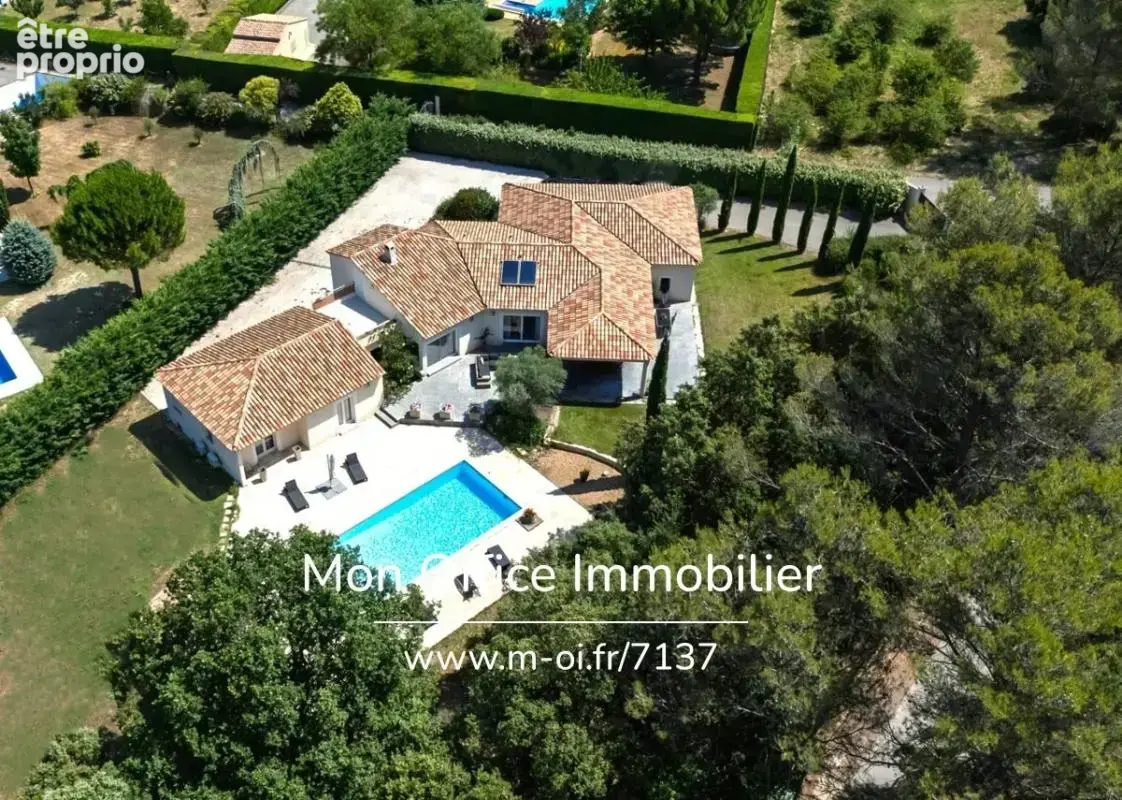 Référence : 7137-VCL. - Maison de plain pied - jardin paysager, calme absolu - 4 chambres 1 bureau - Simiane Collongue - photo 1