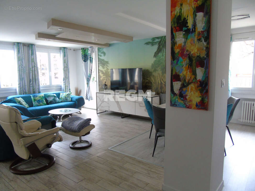 Appartement à SAINT-ETIENNE