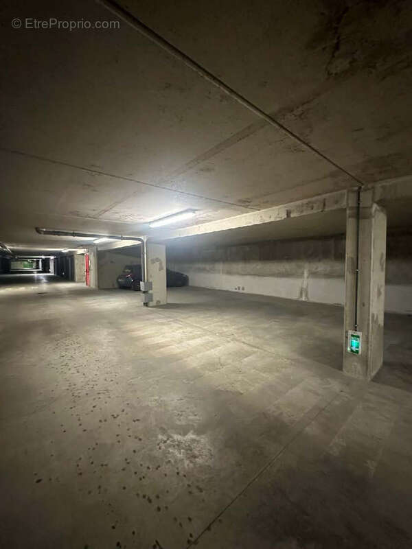 Parking à CHARTRES