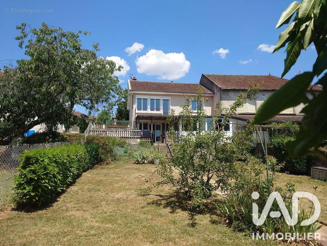 Photo 1 - Maison à BELLAC