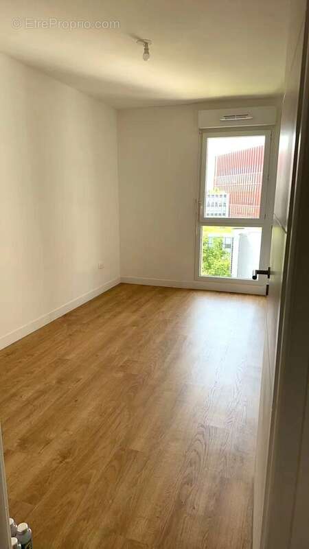 Appartement à ROMAINVILLE