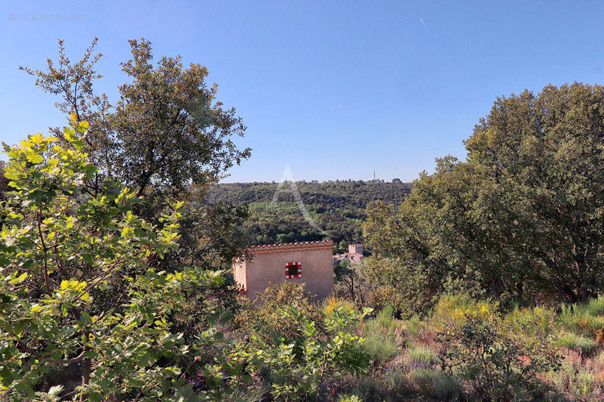 Maison à ESPARRON-DE-VERDON