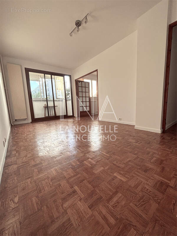 Appartement à ROMAINVILLE