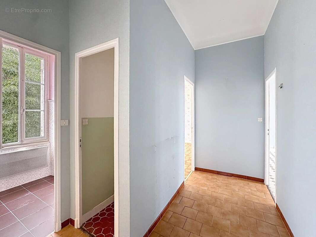 Appartement à MARSEILLE-9E