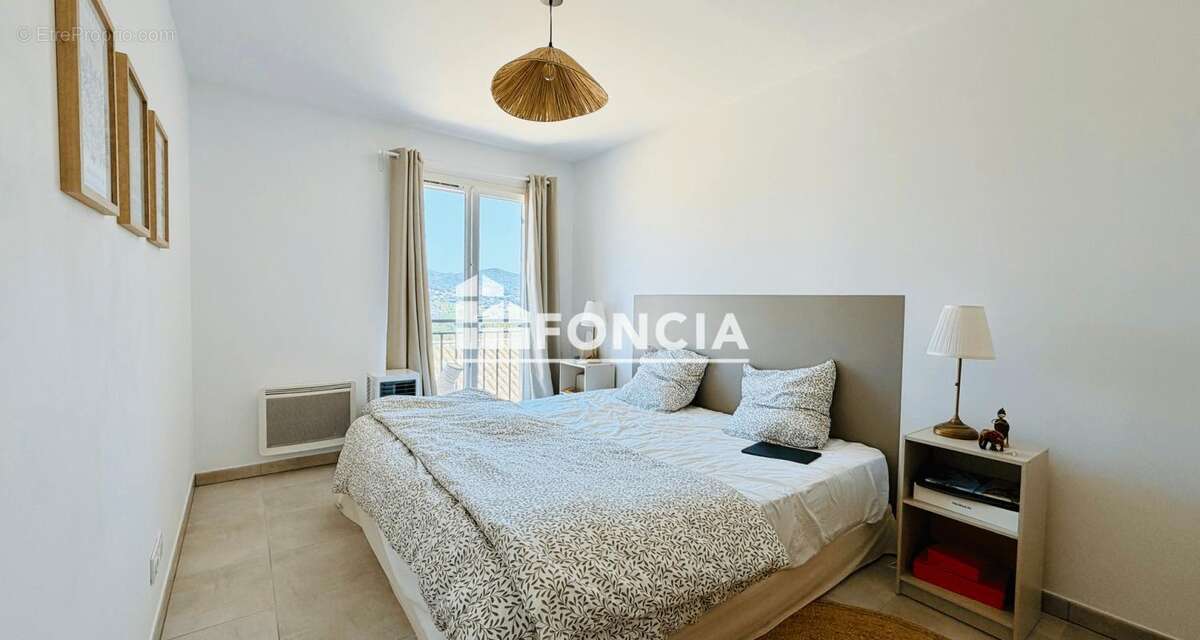 Appartement t3 residence recente et securisee - secteur calme proche centre ville - cogolin - photo 4