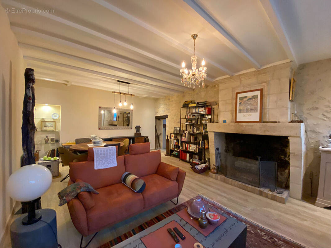 Maison à SAINT-EMILION