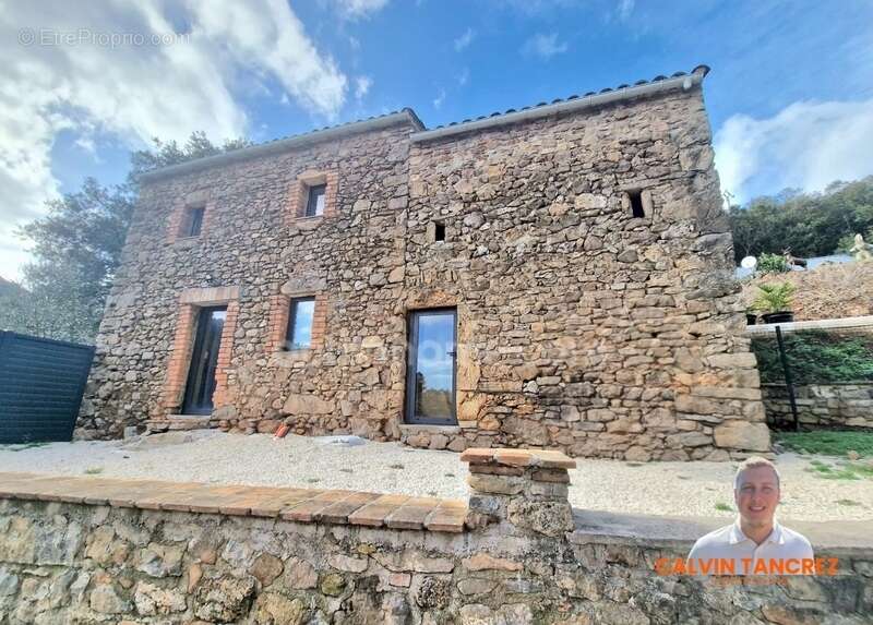Maison à SAINT-PAUL-LA-COSTE