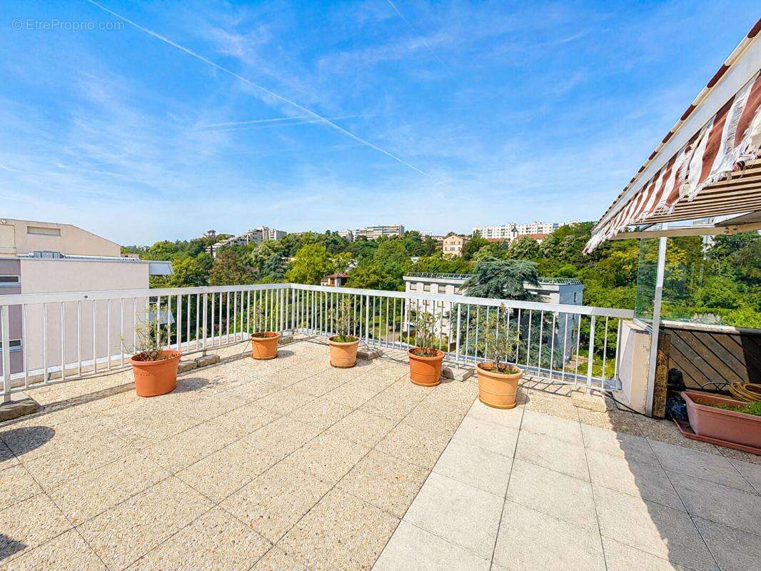 Appartement à LYON-5E