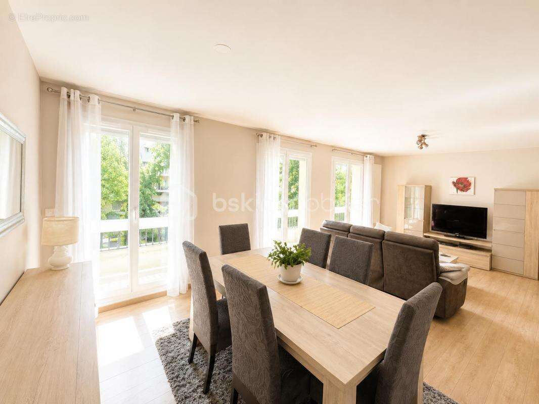 Appartement à LIVRY-GARGAN